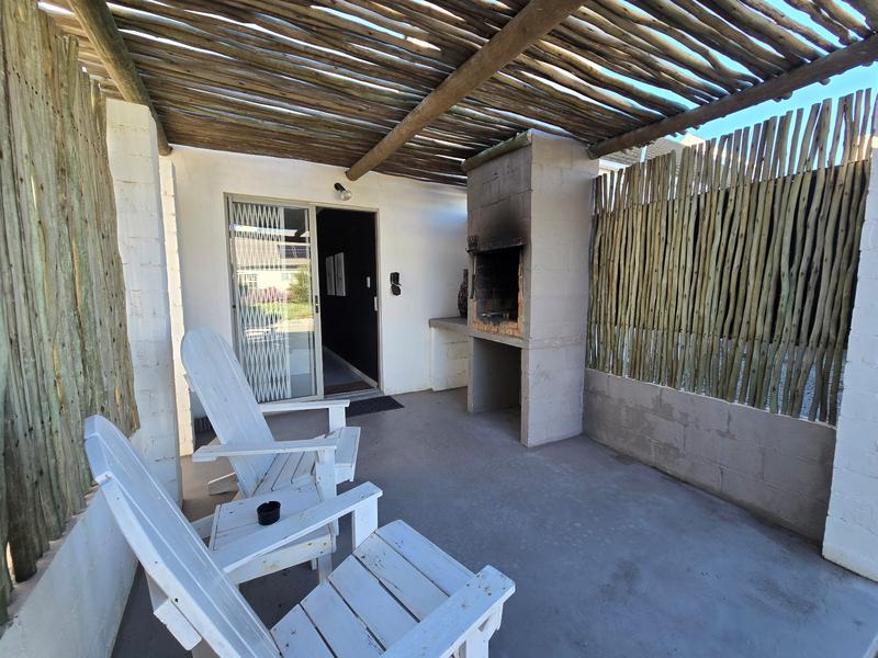 3 Bedroom Property for Sale in Golden Mile Western Cape